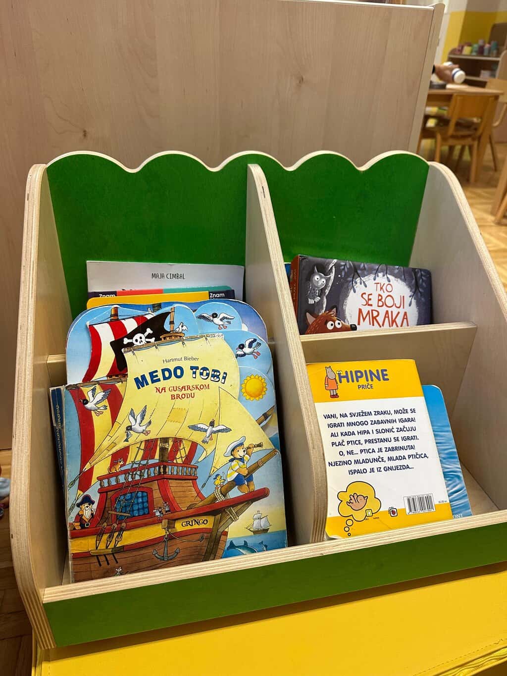 ae35979e-9e56-4816-b96d-78fad9cb0366