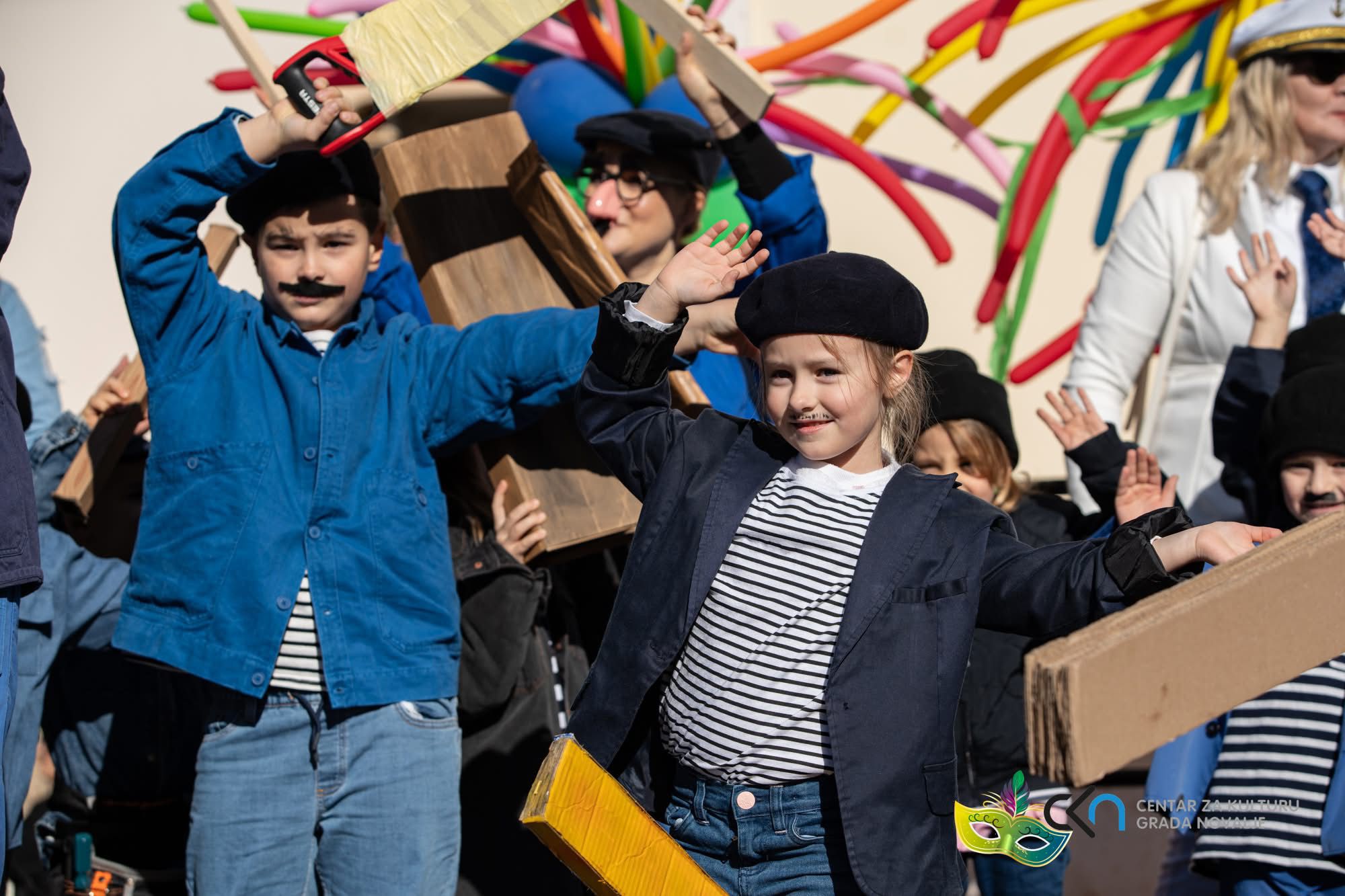 71f40c6d-c9bd-465e-a6de-e992cf054a09