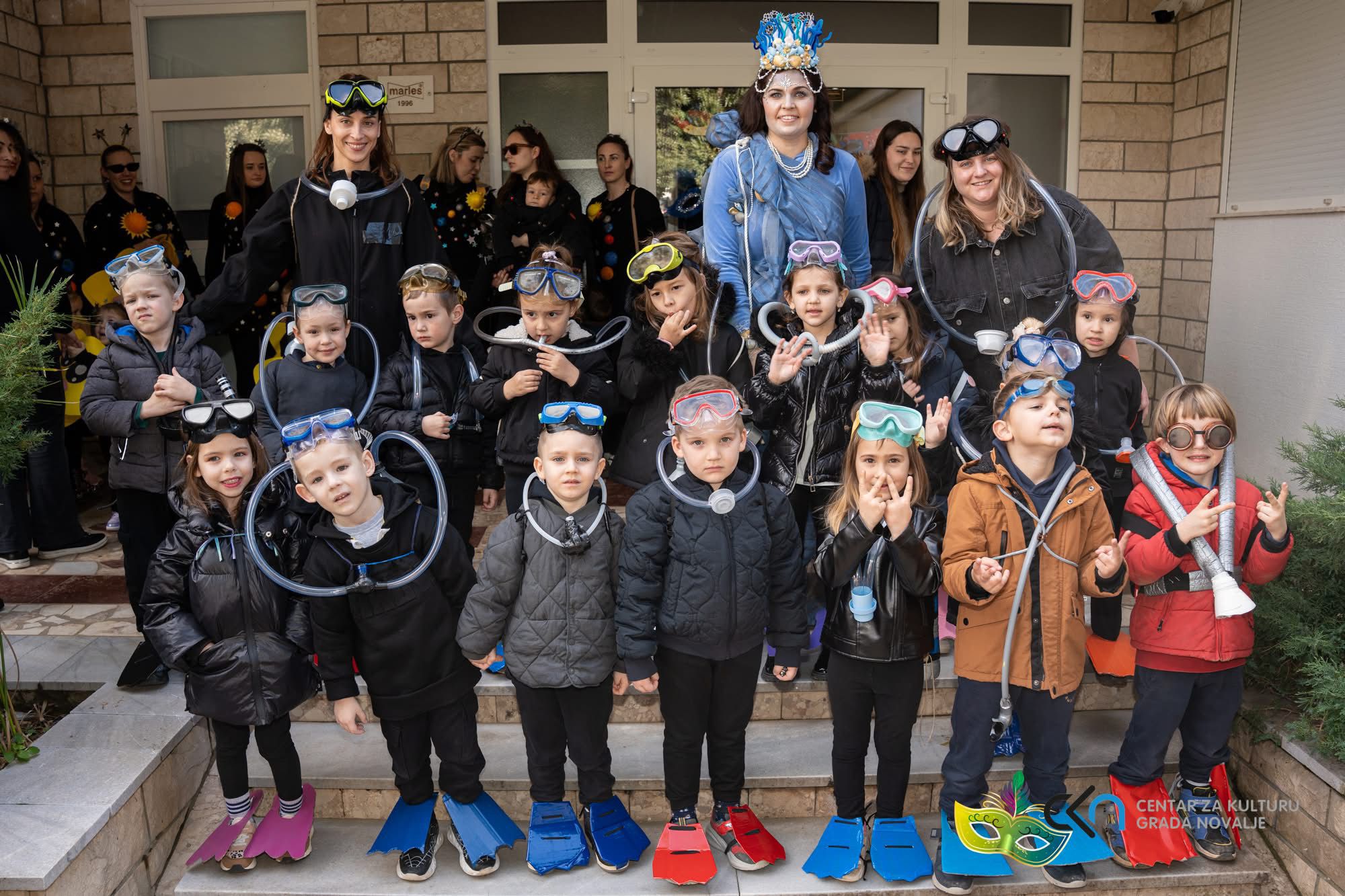 da1ae103-4a1e-4aa2-9d99-5ea669c4e574