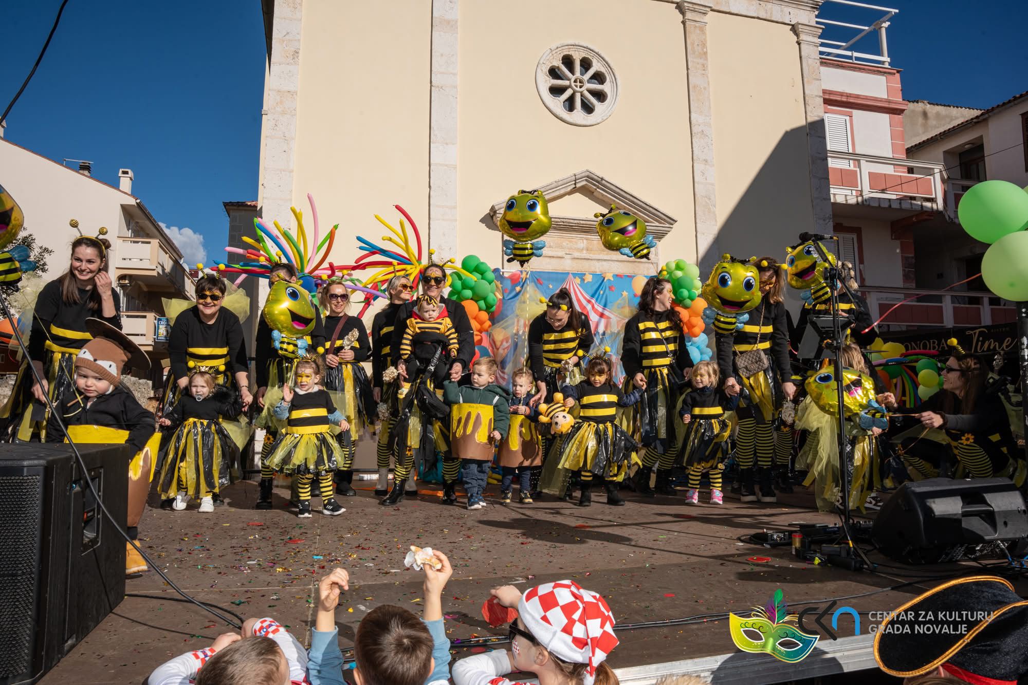 fa547647-94a5-47ce-b439-94044cb4ee5f